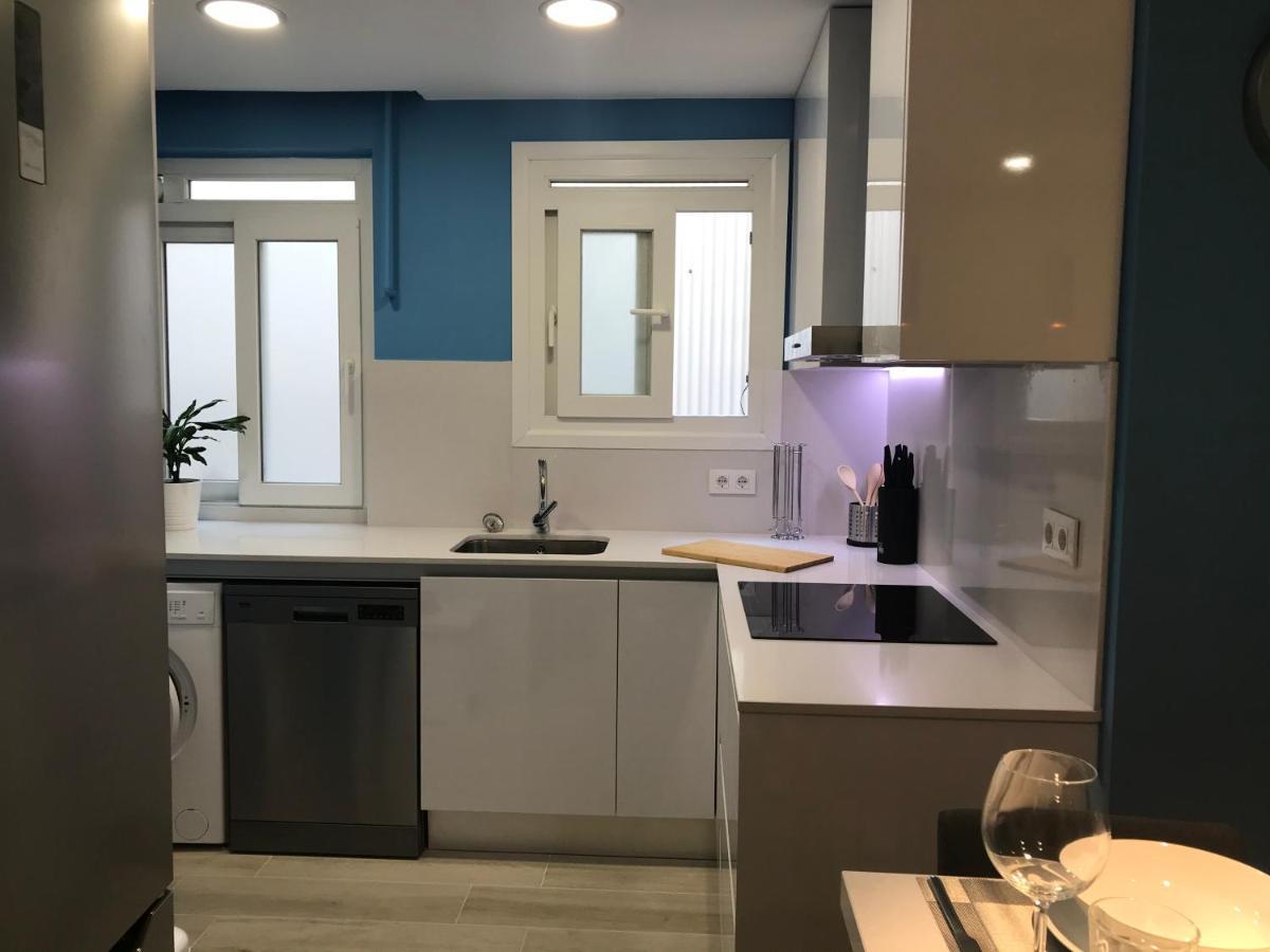 Cerdanyola Centro Apartment เซร์ดันโยลา เดล บาเยส ภายนอก รูปภาพ